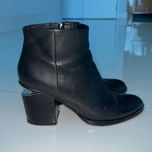 Authentic Alexander Wang Gabi booties size 39